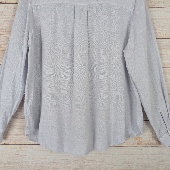 Side Stitch Los Angeles Women's Size Large Split Neck Button Up Shirt. - Picture 11 of 13